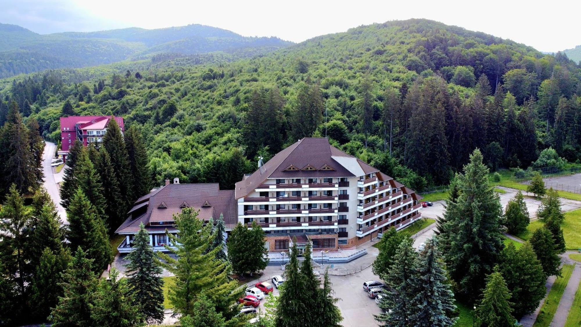 Hotel Bradul - Covasna Exterior photo
