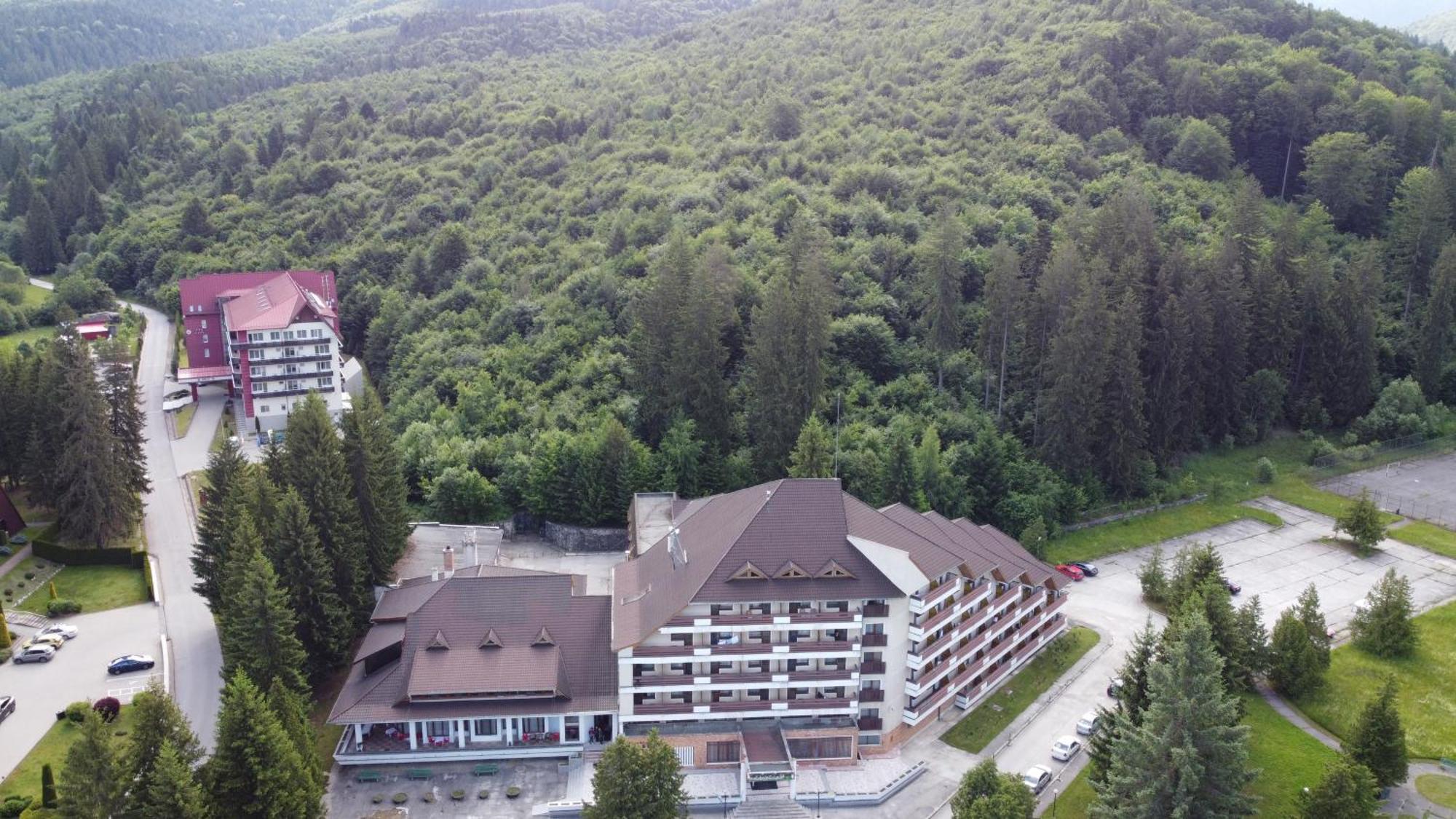 Hotel Bradul - Covasna Exterior photo